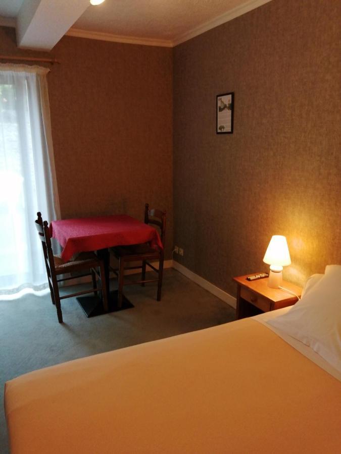 Le Casse Noisettes Hotel Gourin Ngoại thất bức ảnh
