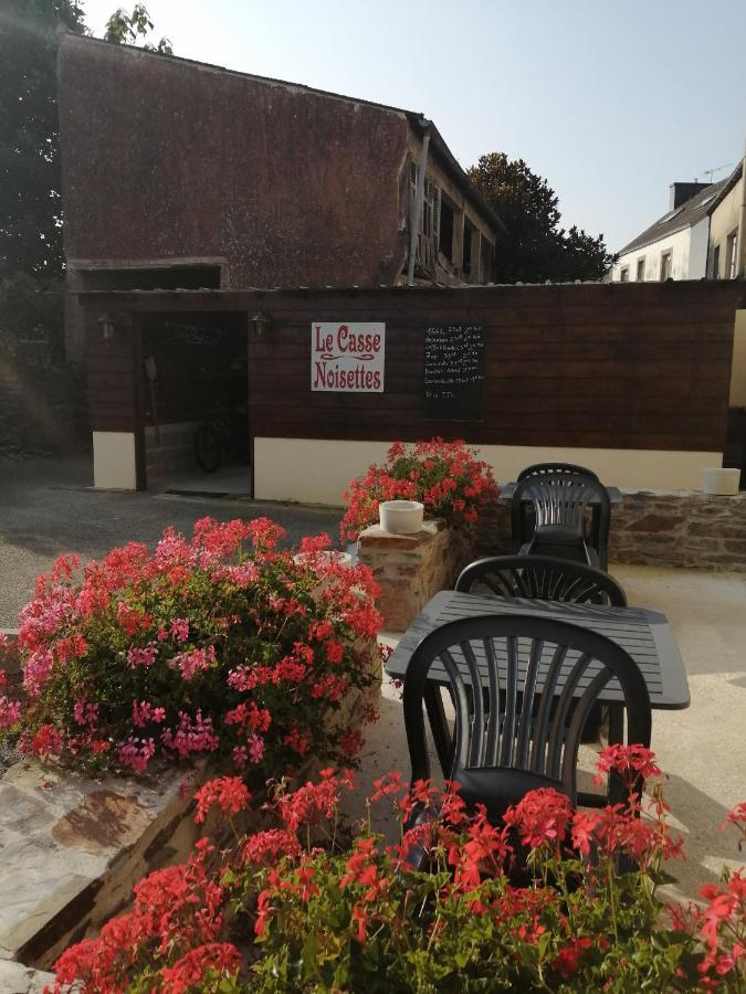 Le Casse Noisettes Hotel Gourin Ngoại thất bức ảnh